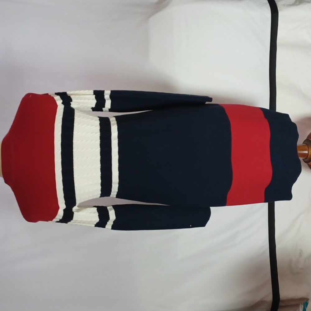 ❤ LIKE NEW Tommy Hilfiger sweater dress in a size small 💙 - Picture 10 of 12